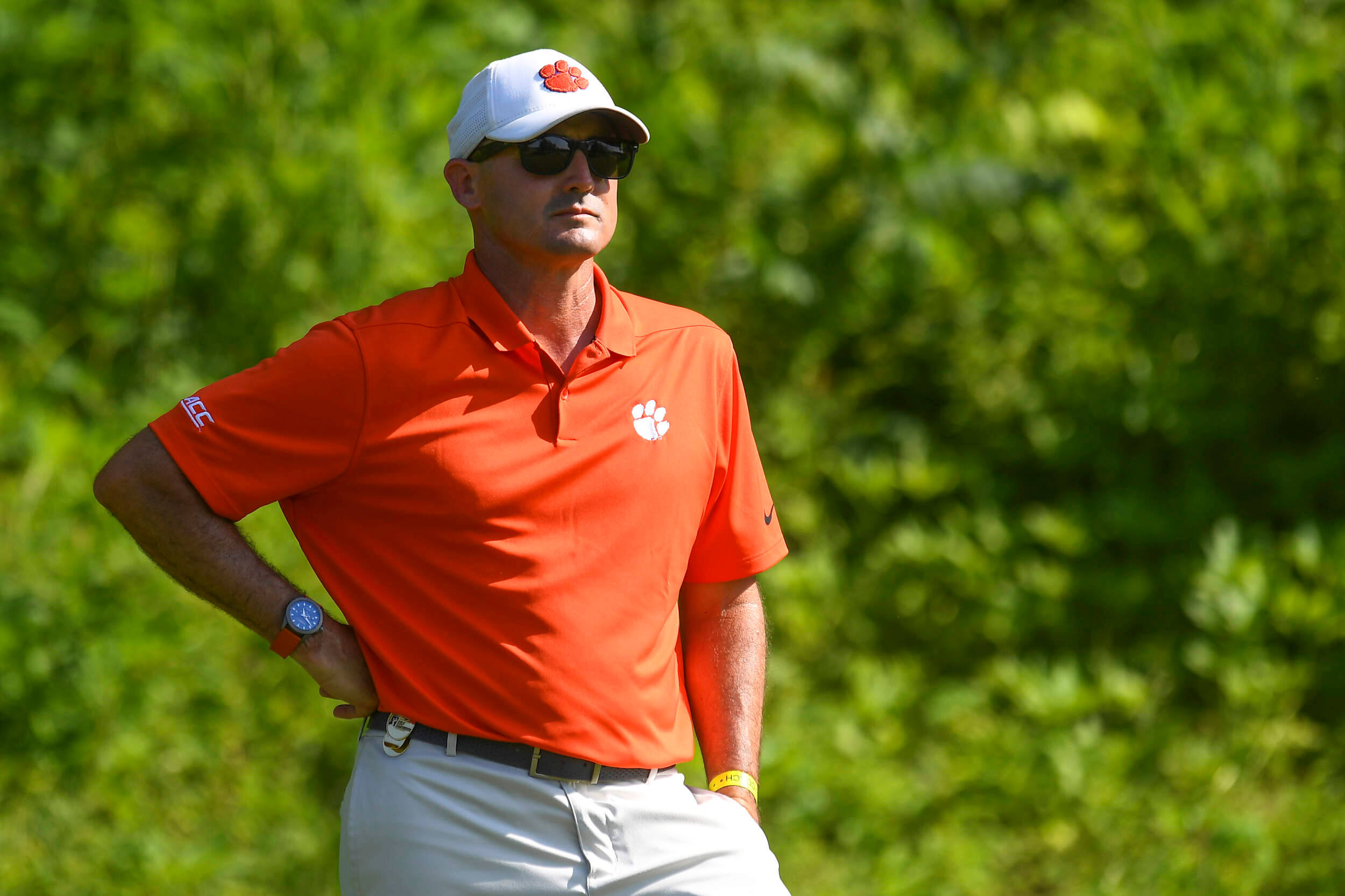 Jonathan Byrd, orange polo, white cap, Full HD Desktop Wallpaper