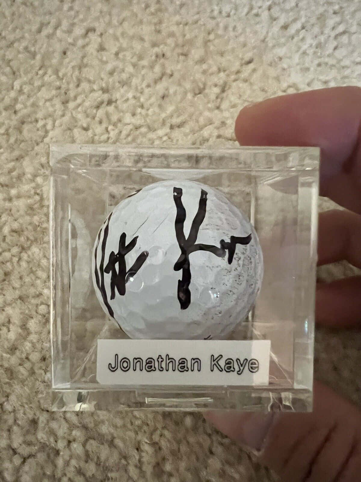 Jonathan Kaye, golf ball, clear acrylic display case, HD Phone Wallpaper