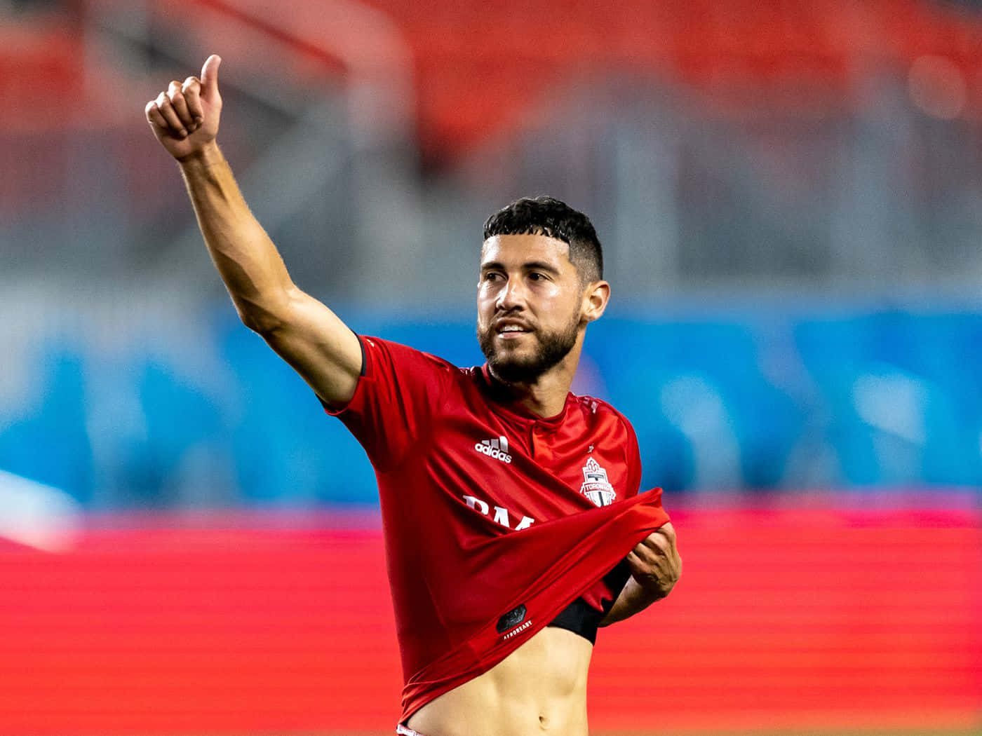 Jonathan Osorio, Canadian soccer player, red jersey, HD Desktop Wallpaper