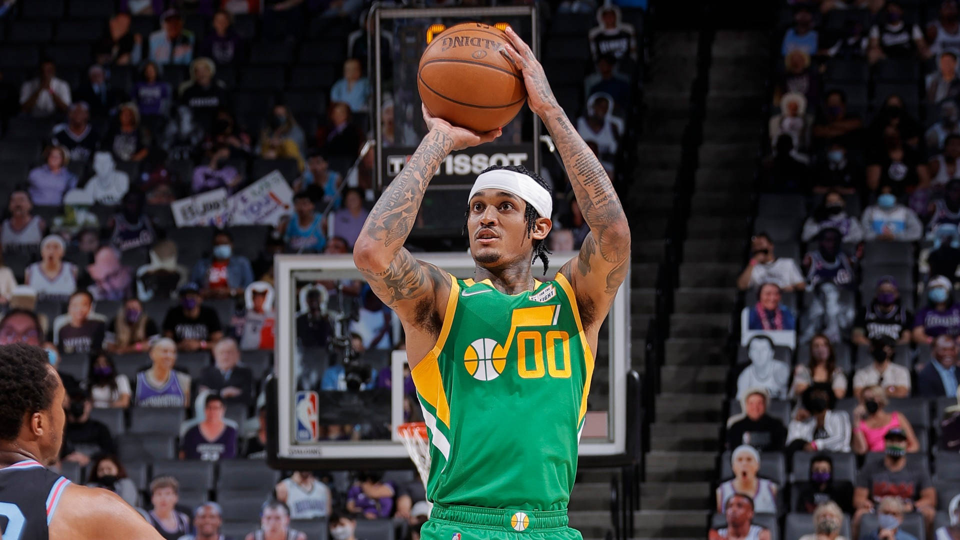 Jordan Clarkson, green jersey, free throw, Full HD Desktop Wallpaper