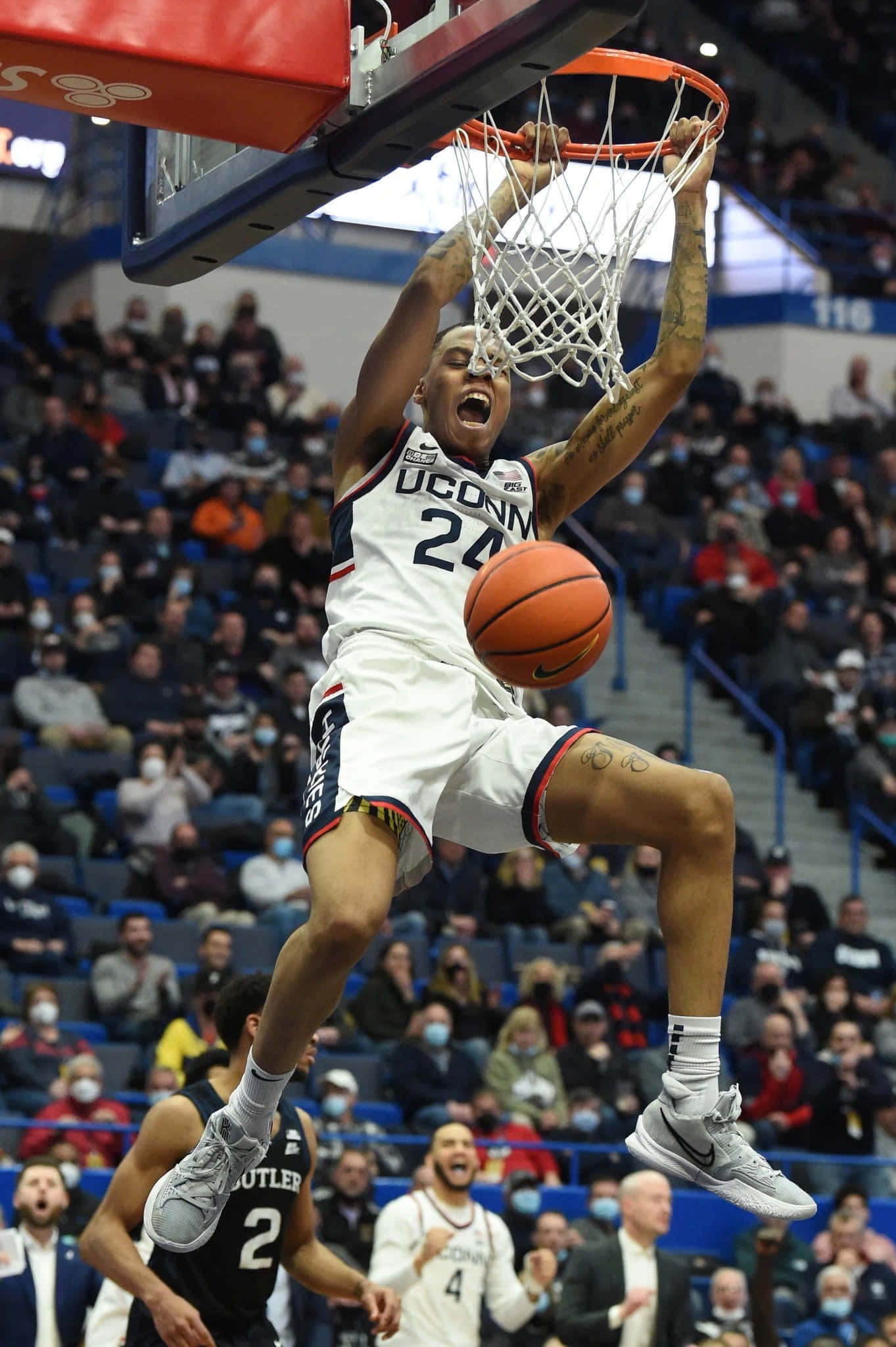 Jordan Hawkins, UConn basketball player, dunk, Full HD Phone Wallpaper