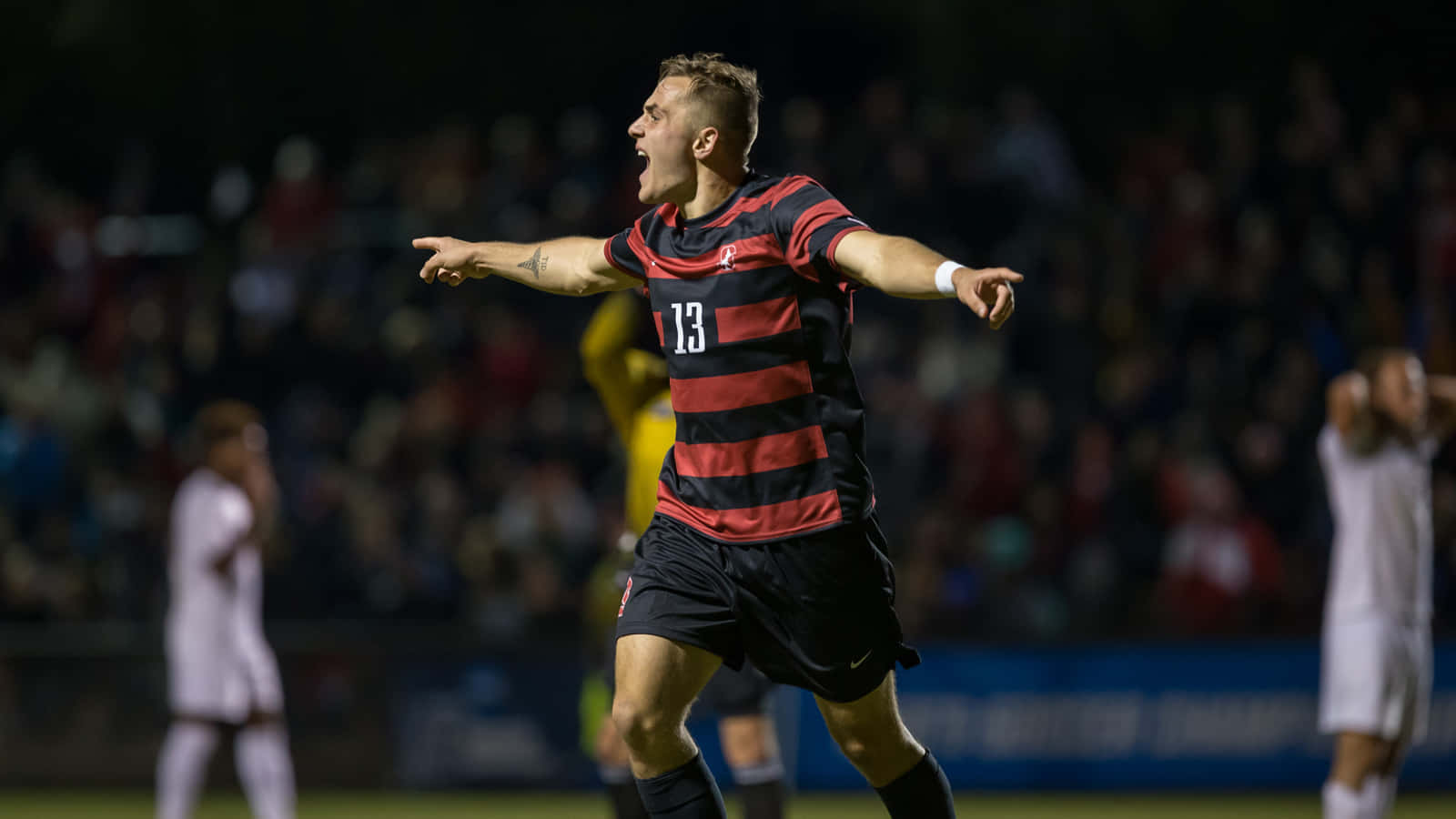 Jordan Morris, 2015 Mens Soccer Roster, red and black stripes, HD Desktop Wallpaper