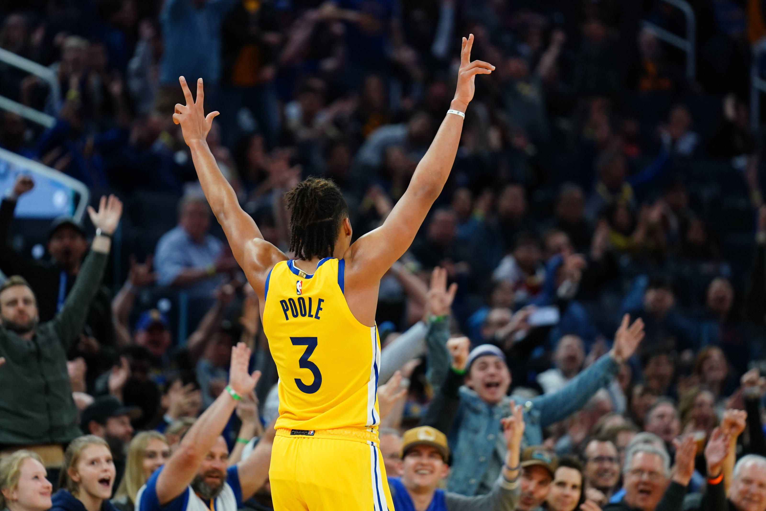 Jordan Poole, yellow jersey, number 3, 2K Desktop Wallpaper