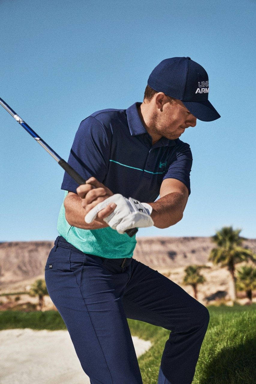 Jordan Spieth, navy and teal, sunny desert course, HD Phone Wallpaper