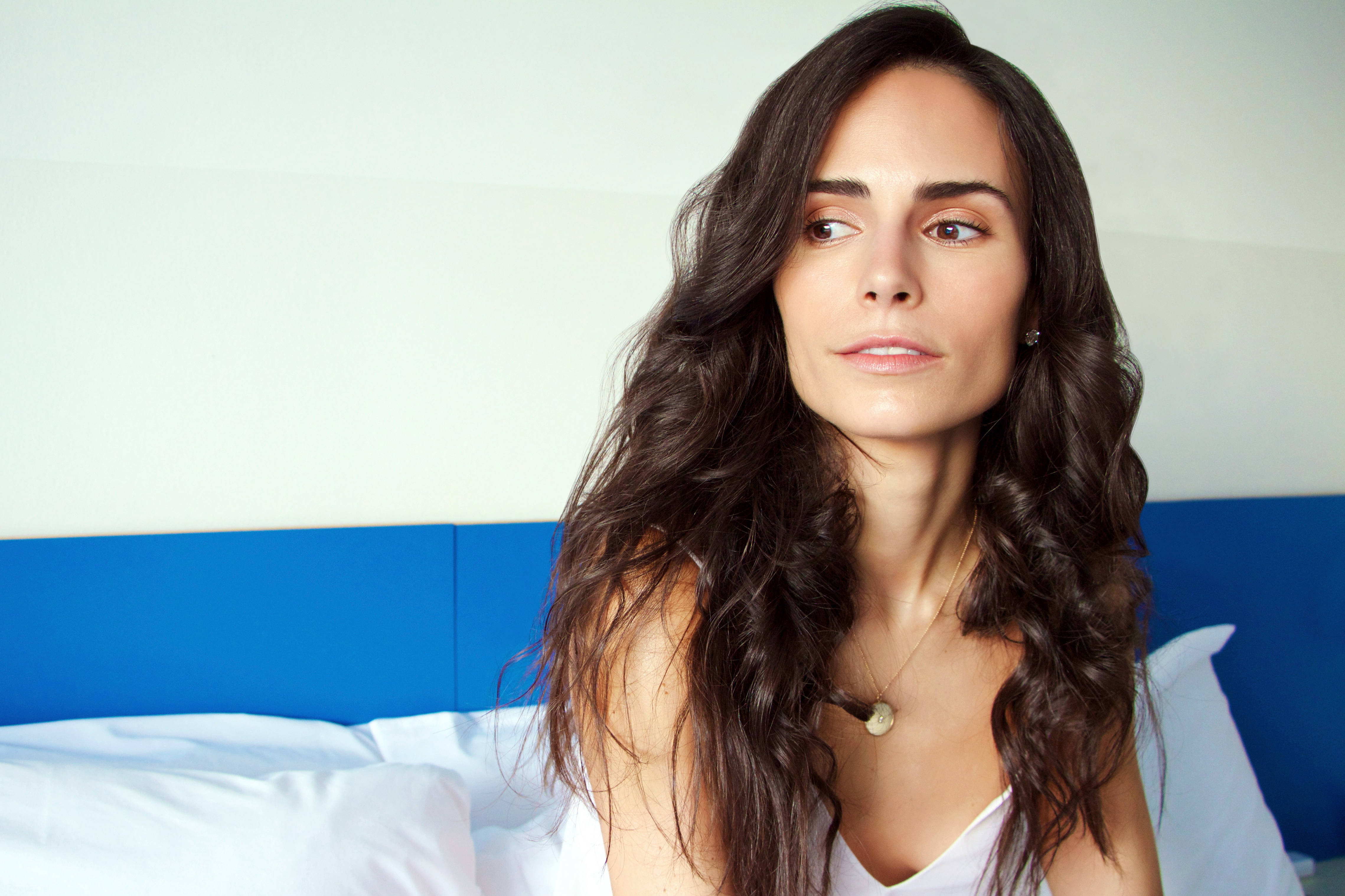 Jordana Brewster, bedroom, white linens, 4K Desktop Wallpaper