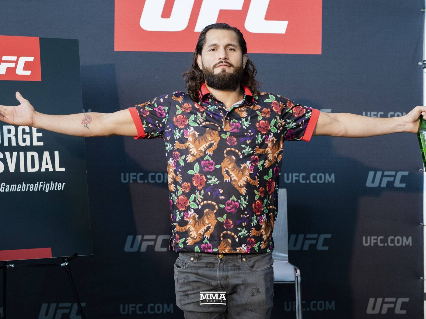 Jorge Masvidal, floral tiger shirt, UFC event backdrop, HD Desktop Wallpaper