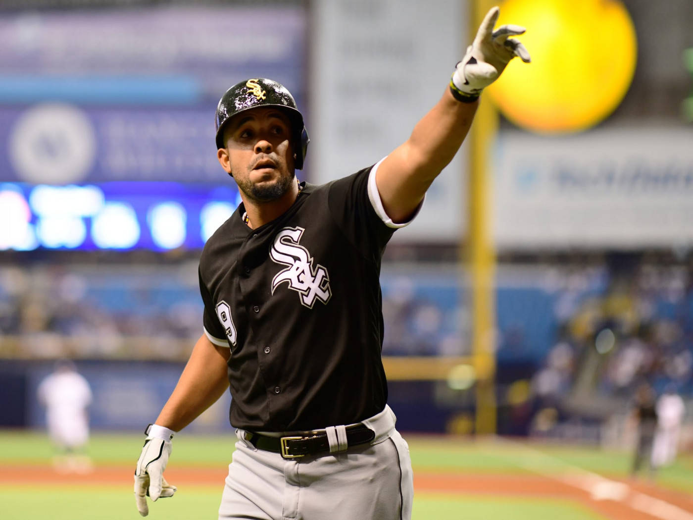 Jose Abreu, black Sox uniform, raised gloved hand, HD Desktop Wallpaper