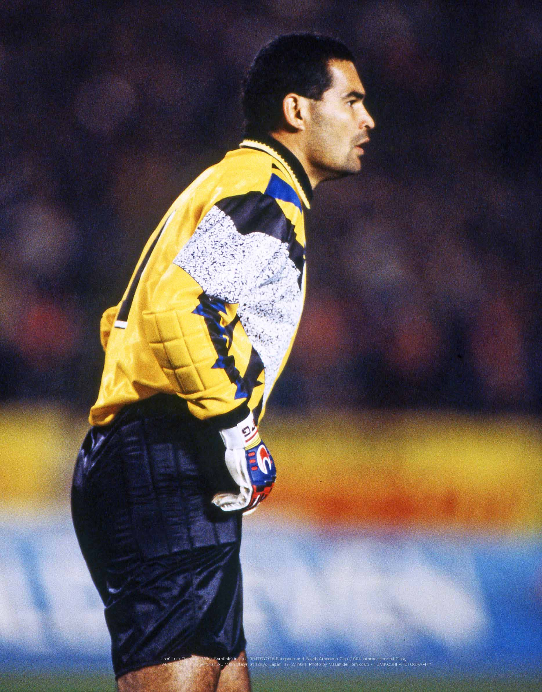 Jose Luis Chilavert, 1994 Intercontinental Cup, yellow and black jersey, Full HD Phone Wallpaper