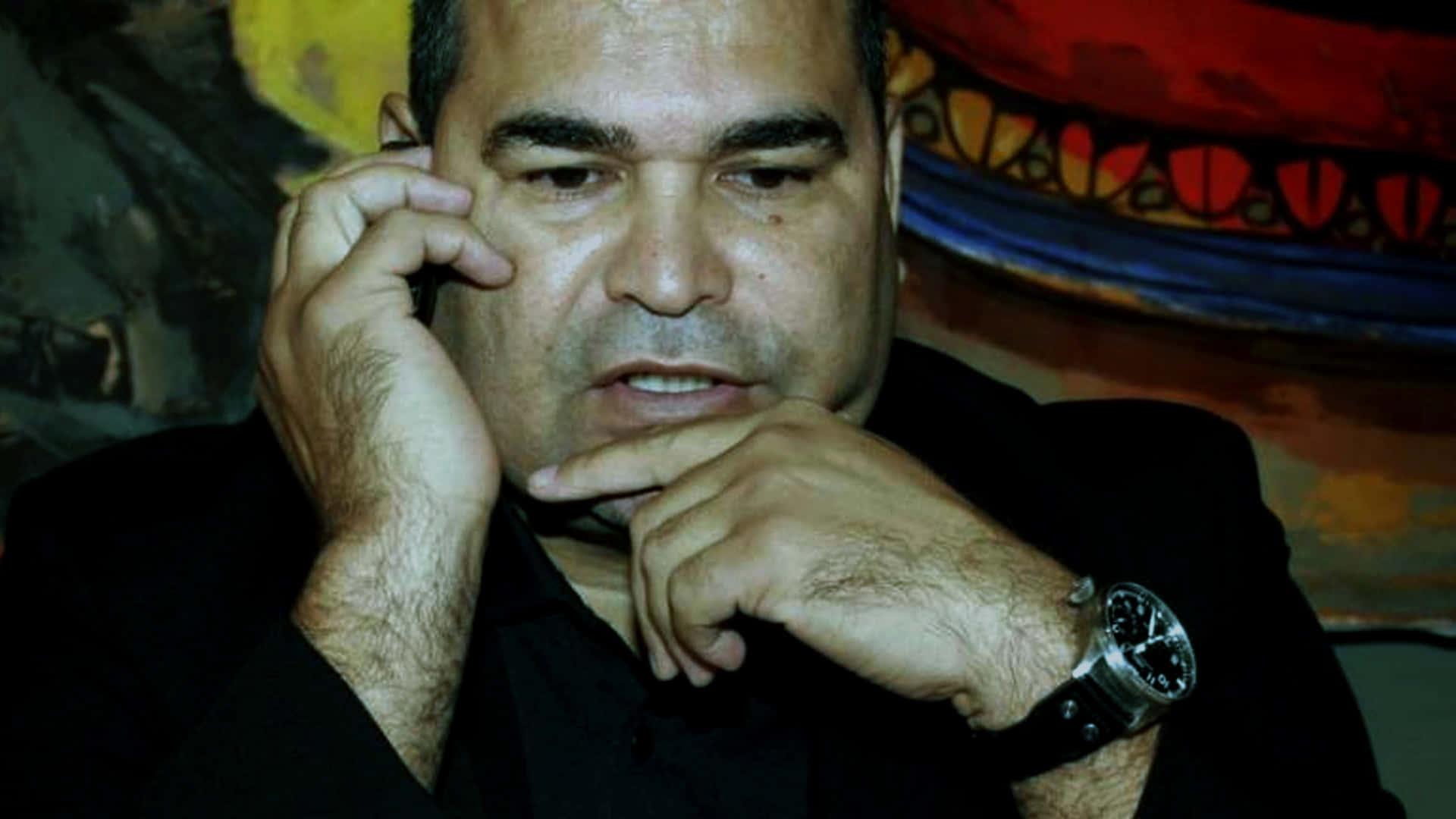 Jose Luis Chilavert, black shirt, phone to his ear, Full HD Desktop Wallpaper