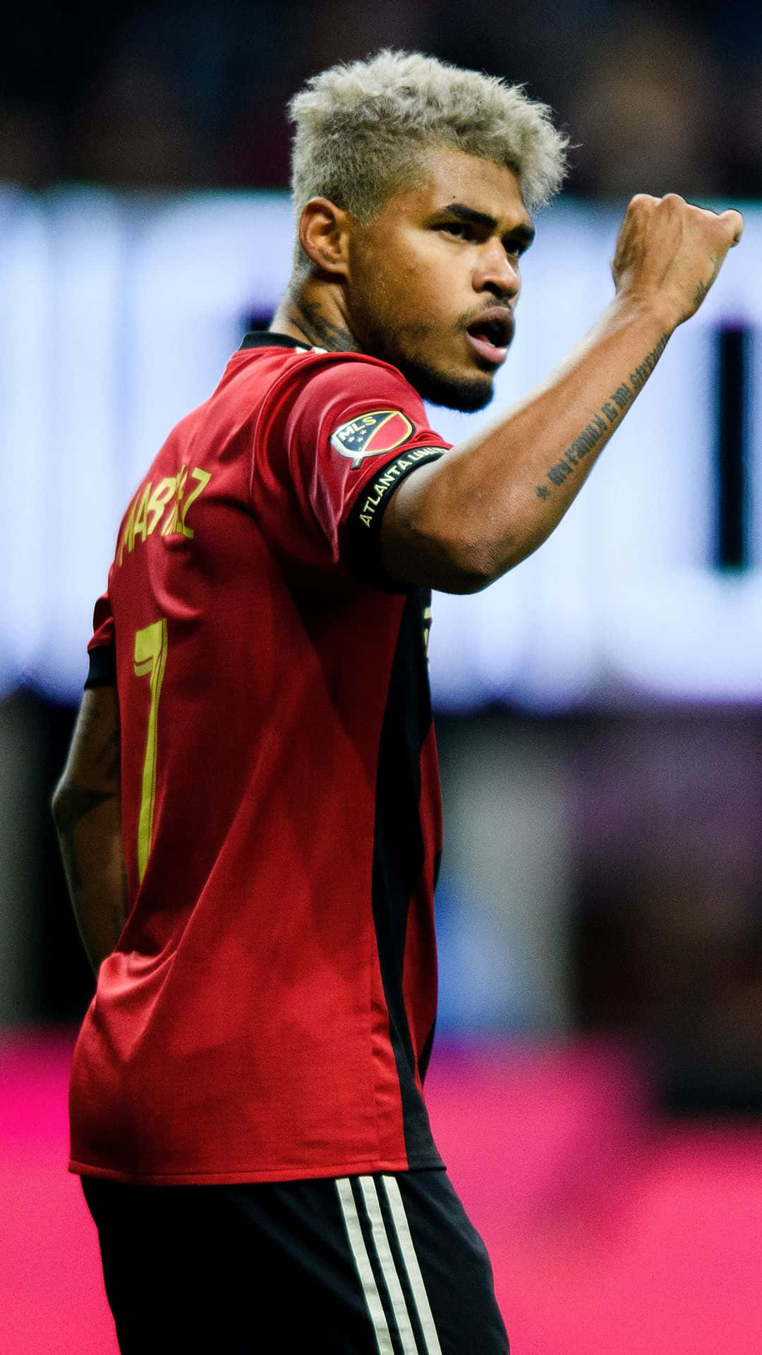Josef Martinez, red jersey, number 7, Full HD Phone Wallpaper