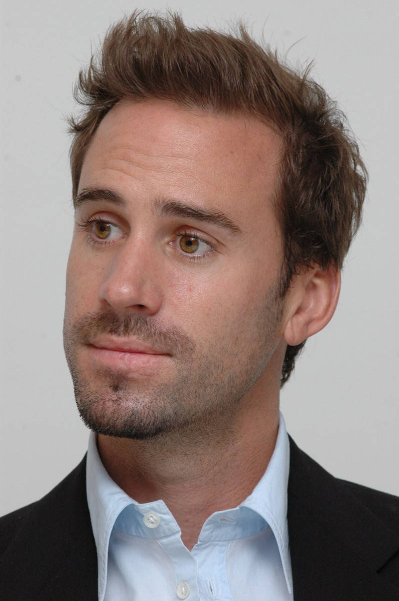 Joseph Fiennes, brown hair, stubble, SD Phone Wallpaper