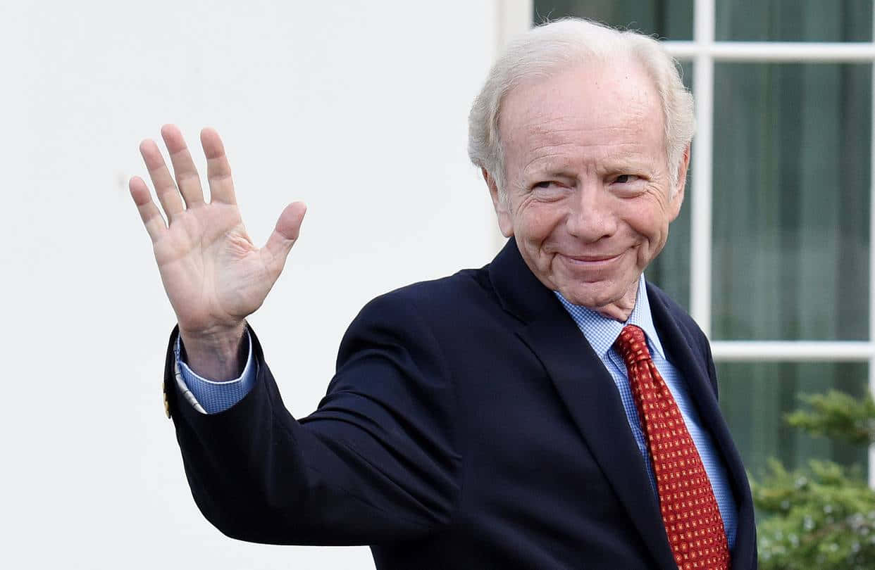 Joseph Lieberman, dark suit, red tie, SD Desktop Wallpaper