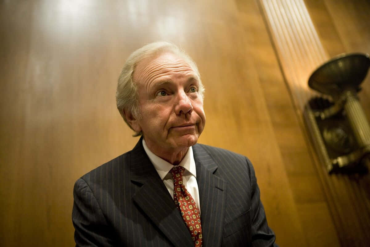 Joseph Lieberman, pinstripe suit, patterned tie, SD Desktop Wallpaper