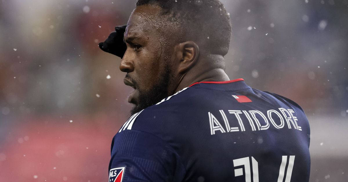 Jozy Altidore, navy blue jersey, number 11, SD Desktop Wallpaper
