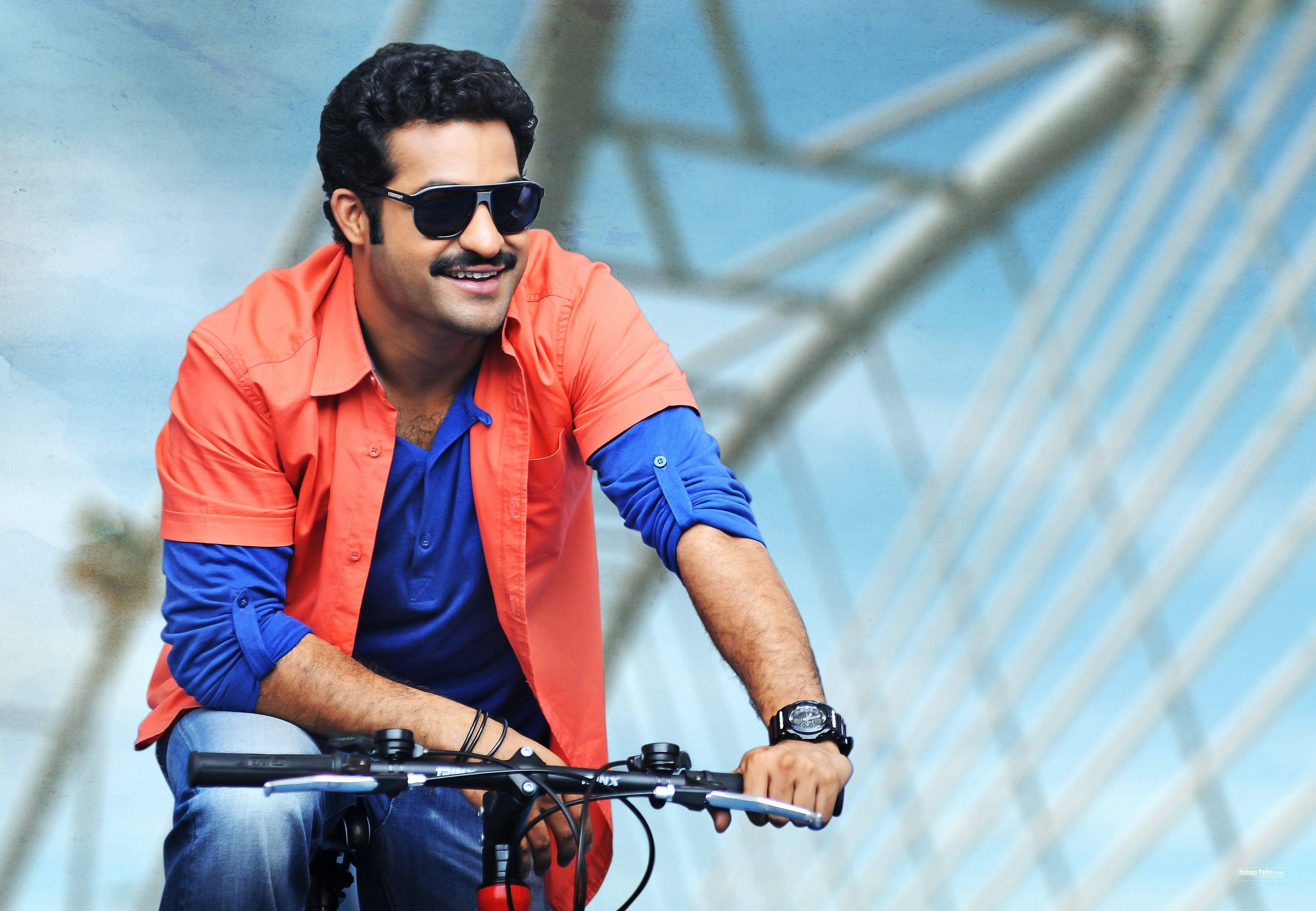 Jr Ntr, sunglasses, colorful shirt, 4K Desktop Wallpaper
