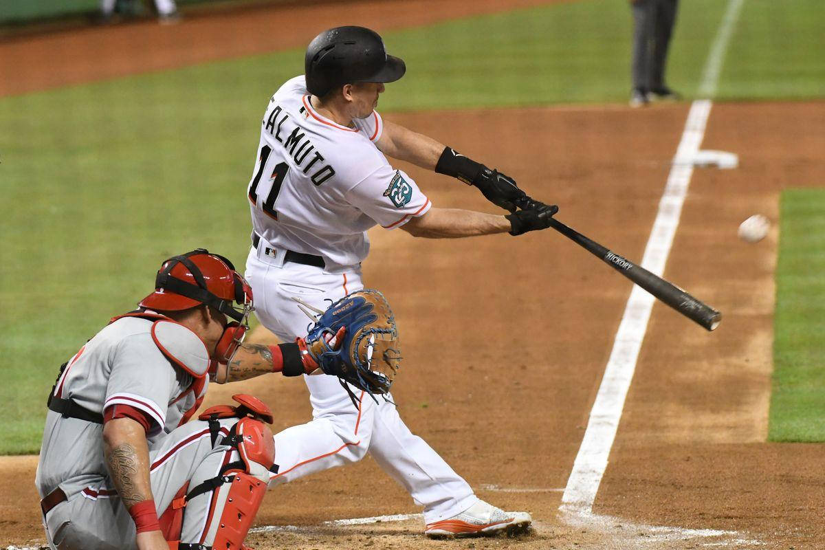 JT Realmuto, batting form, catcher, SD Desktop Wallpaper