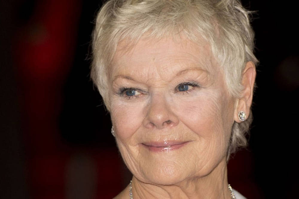 Judi Dench, platinum blonde hair, diamond earrings, SD Desktop Wallpaper