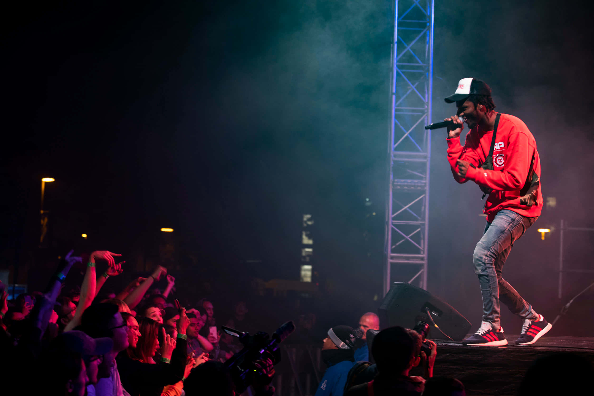 Juice Wrld Concert, red hoodie, smoky stage, Full HD Desktop Wallpaper