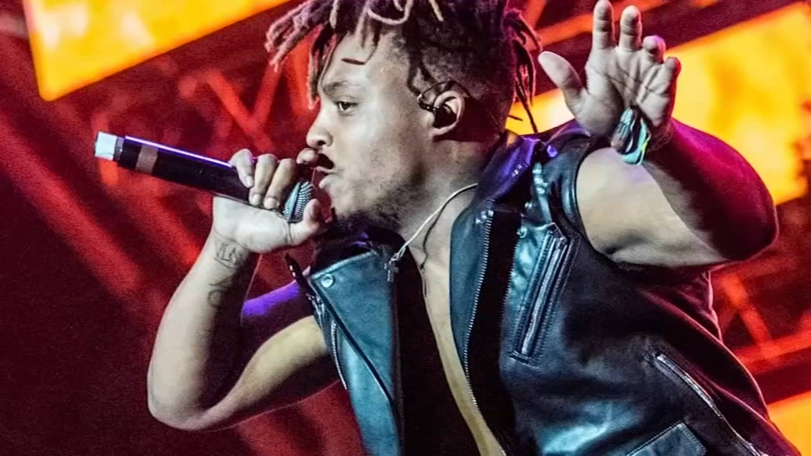 Juice Wrld, dreadlocks, microphone, HD Desktop Wallpaper