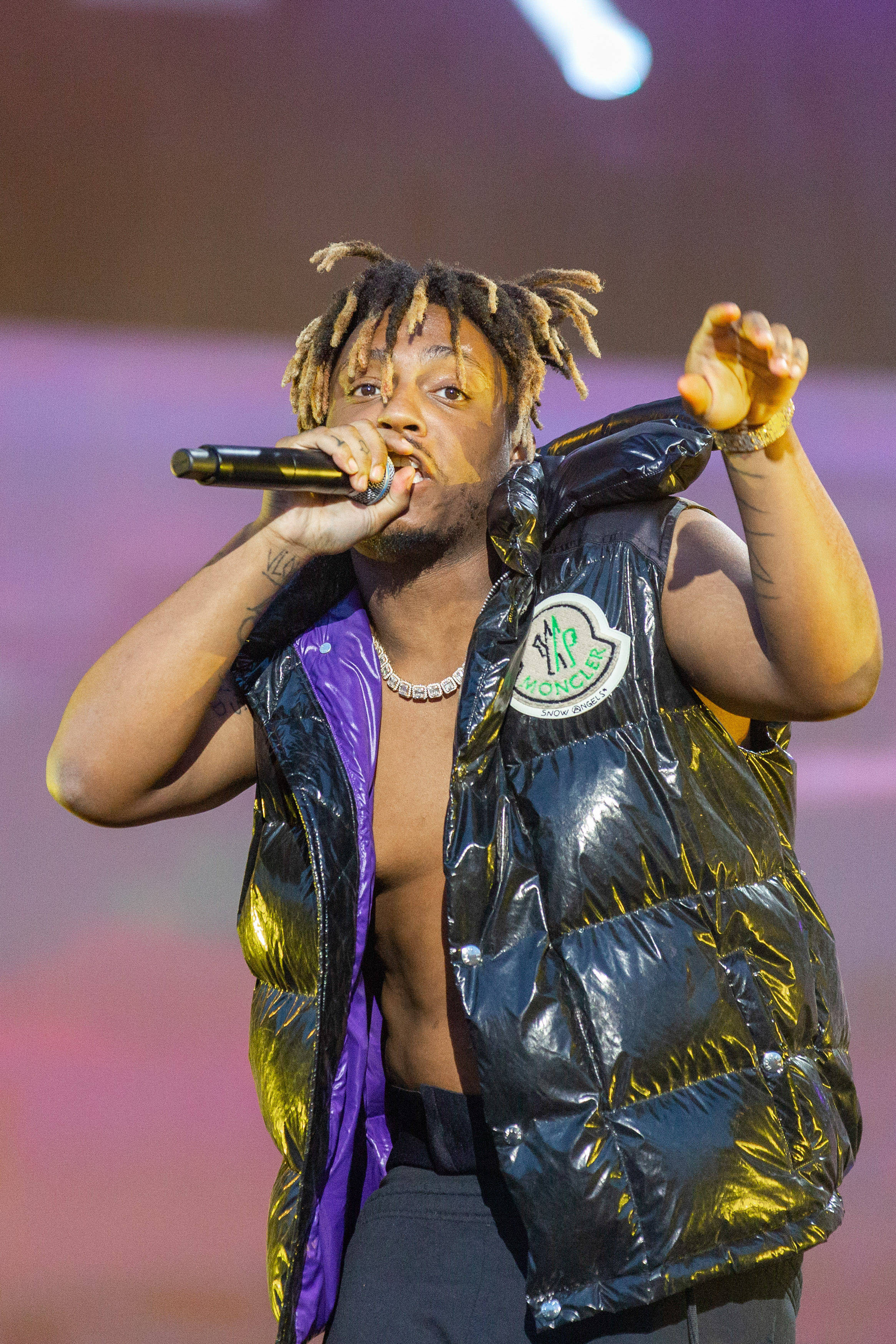 Juice Wrld, dreadlocks, shiny black and gold puffer vest, 2K Phone Wallpaper