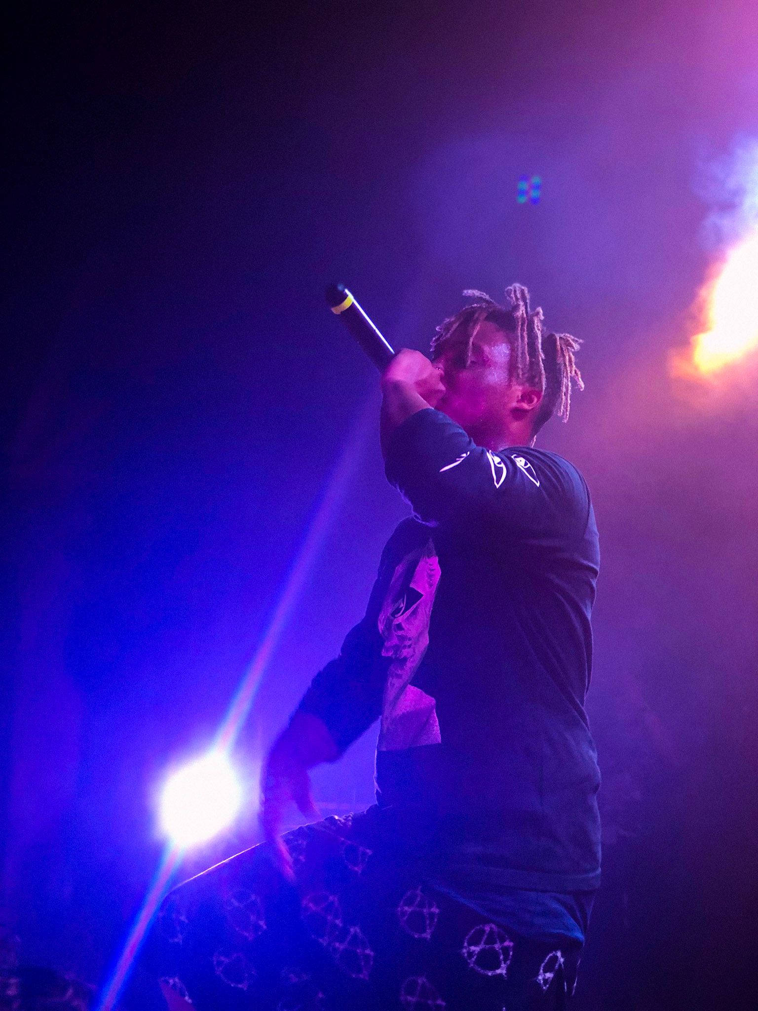 Juice Wrld, dreadlocks, vibrant purple and orange stage lights, Full HD Phone Wallpaper