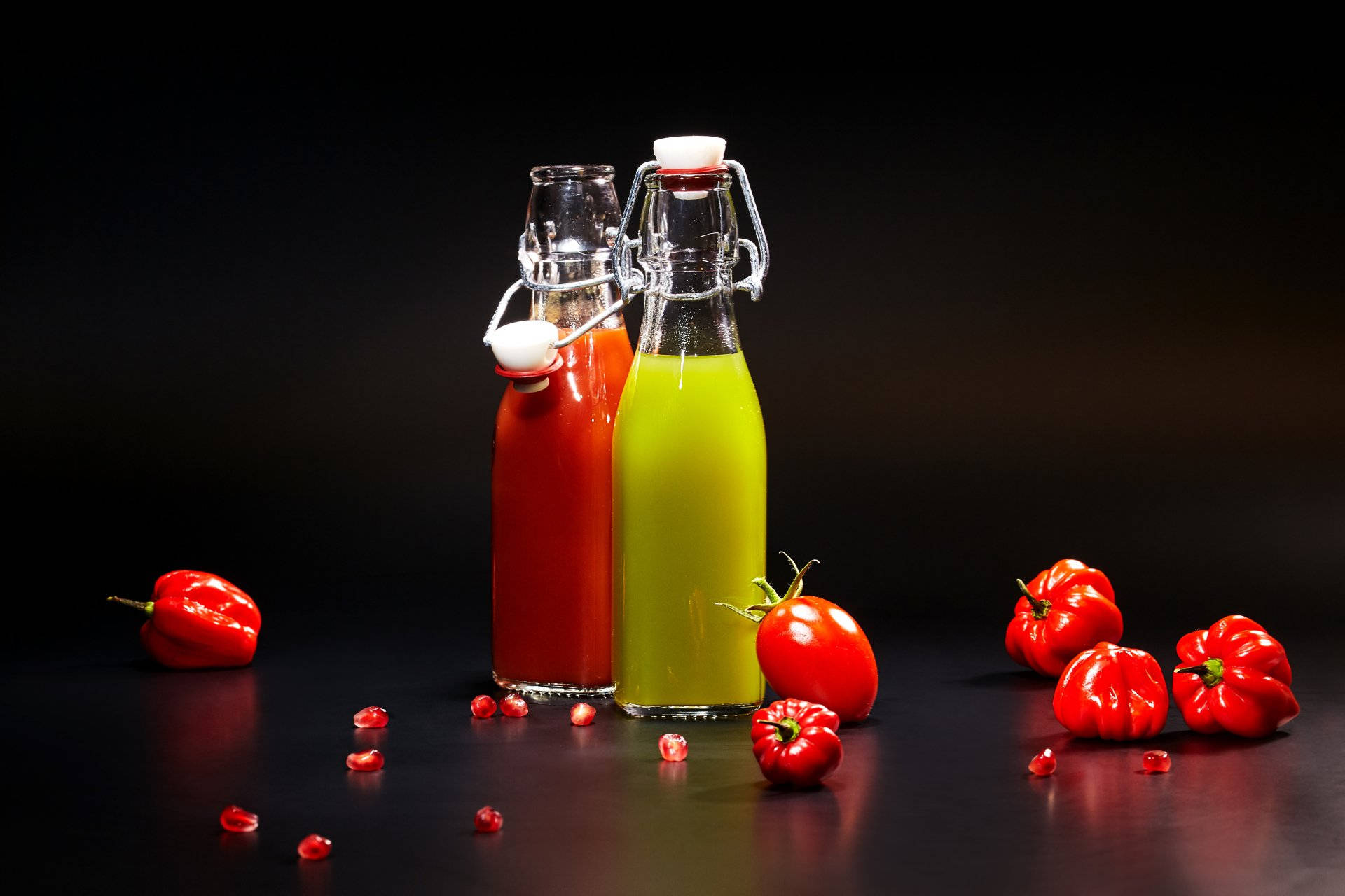 Healthy Juicer, red liquid, green liquid, Full HD Desktop Wallpaper