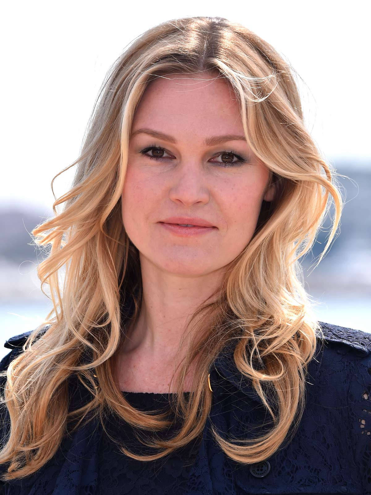 Julia Stiles, American actress, celebrity, HD Phone Wallpaper