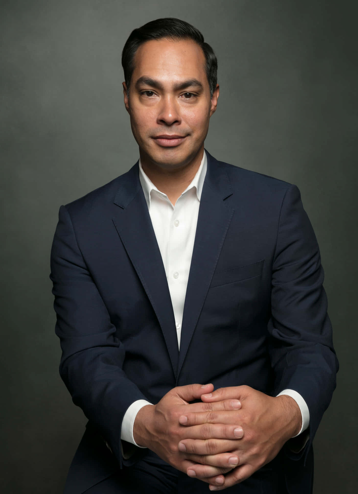 Julian Castro, navy suit, white shirt, Full HD Phone Wallpaper