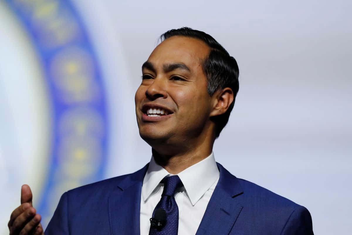 Julian Castro, blue tie, blue suit, SD Desktop Wallpaper