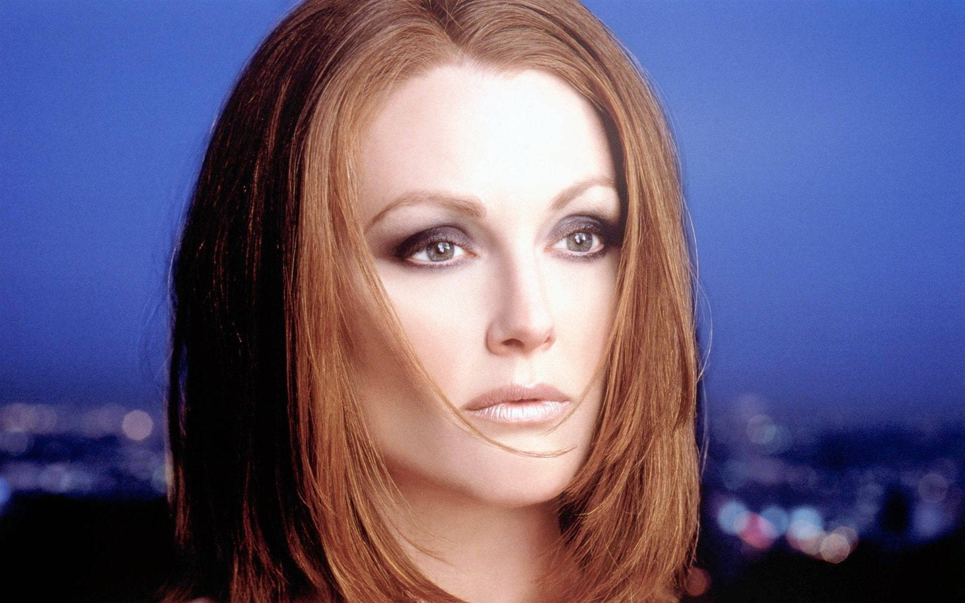 Julianne Moore, auburn hair, smoky eyes, Full HD Desktop Wallpaper