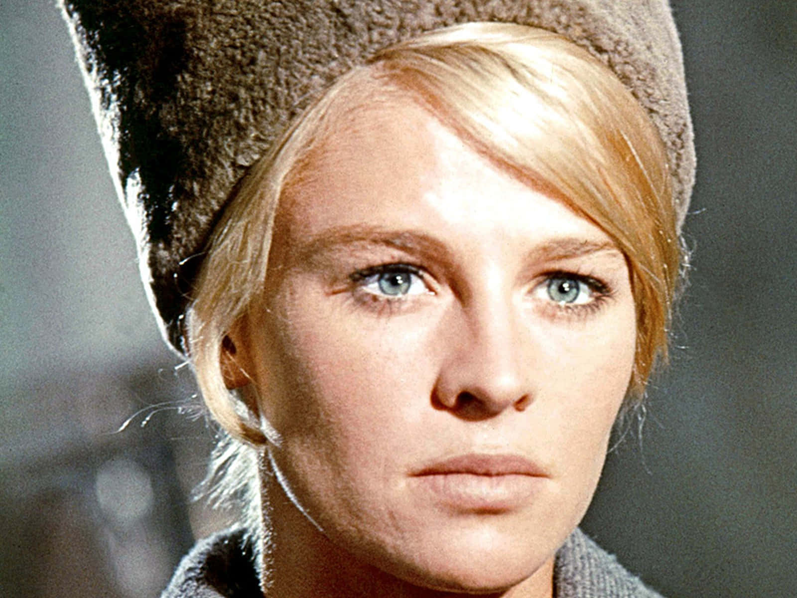 Julie Christie, blonde woman, striking blue eyes, HD Desktop Wallpaper