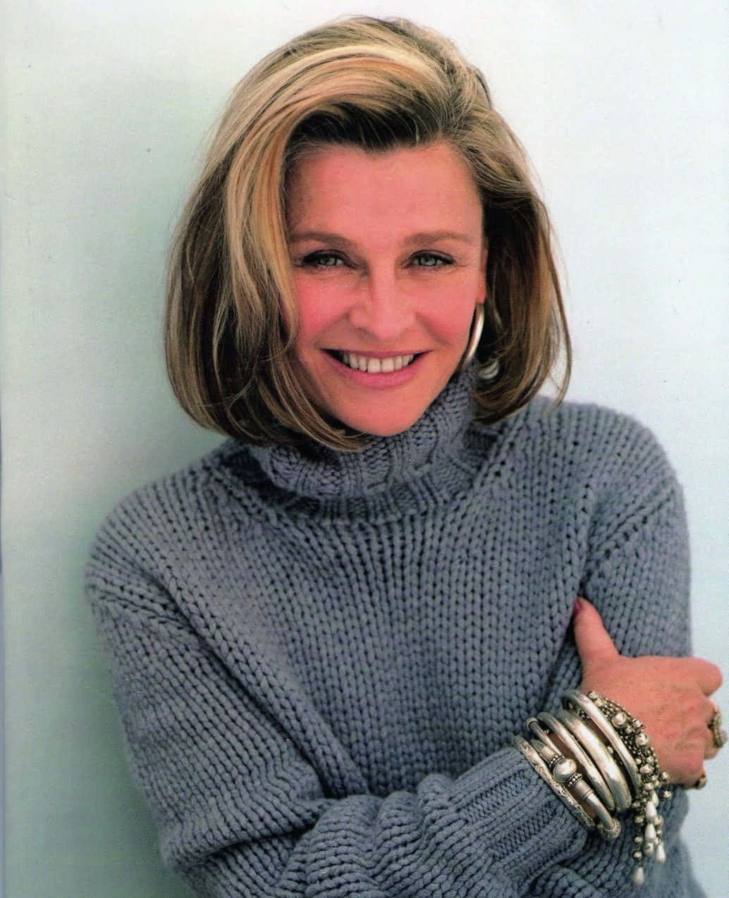 Julie Christie, blonde hair, grey turtleneck sweater, SD Phone Wallpaper