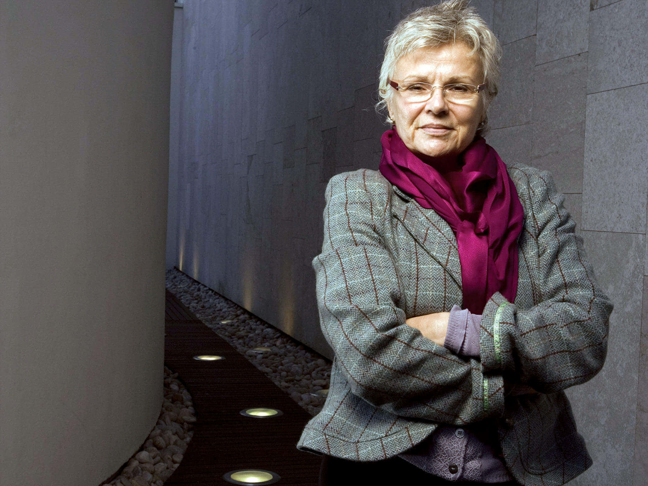 Julie Walters, magenta scarf, modern stone wall, Full HD Desktop Wallpaper