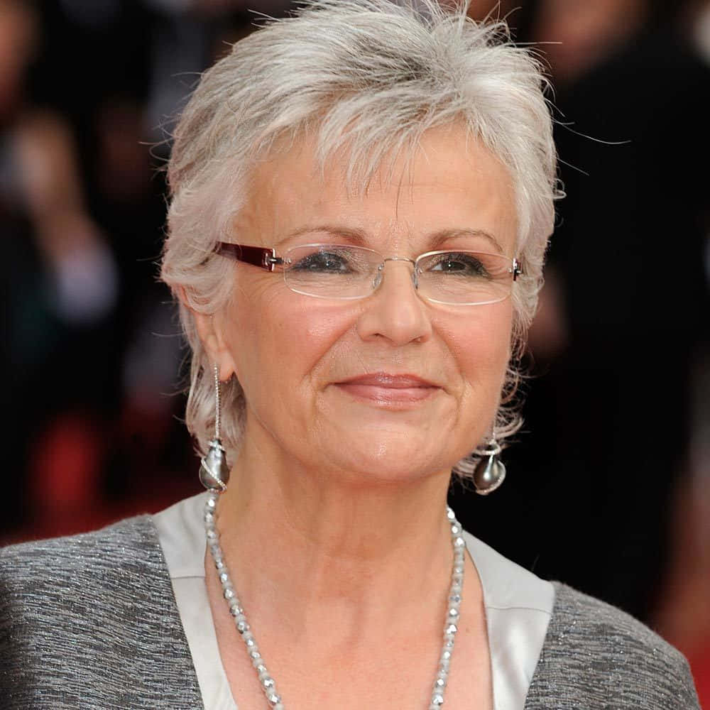 Julie Walters, floral ensemble, close-up portrait, SD Desktop Wallpaper