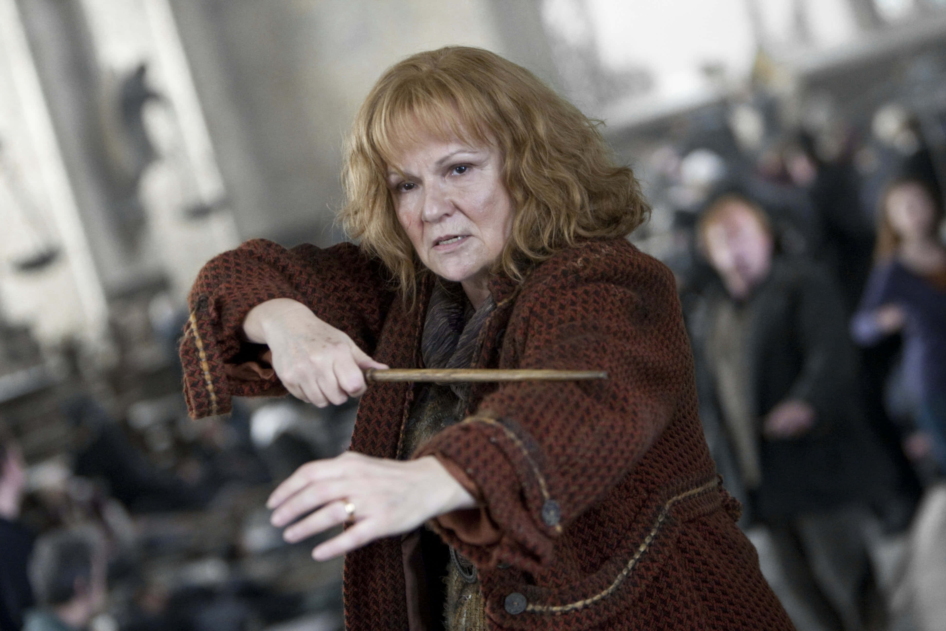 Julie Walters, curly red hair, brown knit coat, 4K Desktop Wallpaper