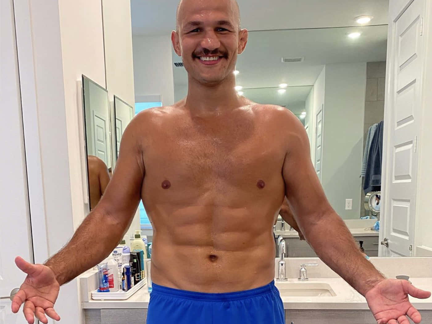 Junior Dos Santos, muscular man, mustache, HD Desktop Wallpaper