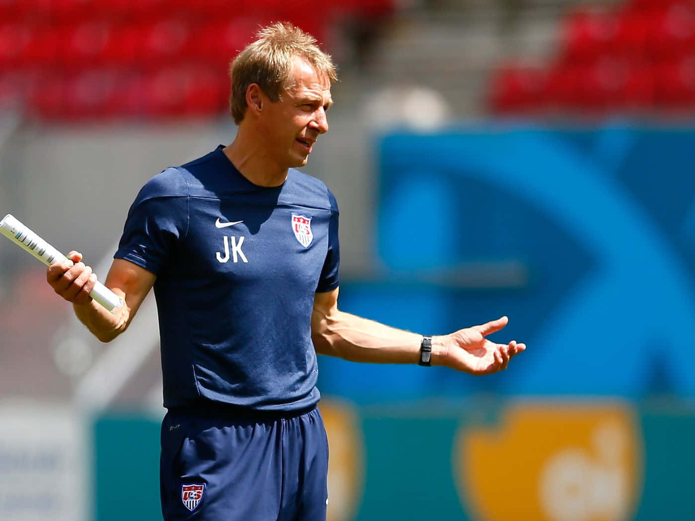 Jurgen Klinsmann, navy blue US team jersey, sunny training session, HD Desktop Wallpaper