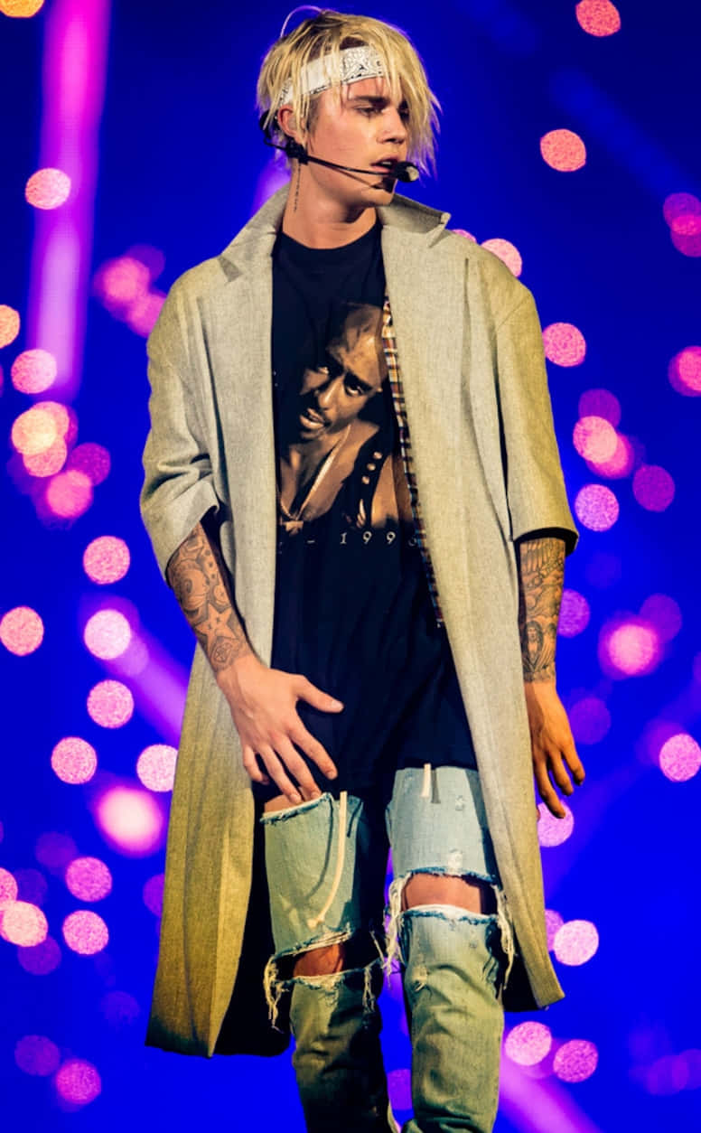 Justin Bieber, 2015, long beige coat, SD Phone Wallpaper