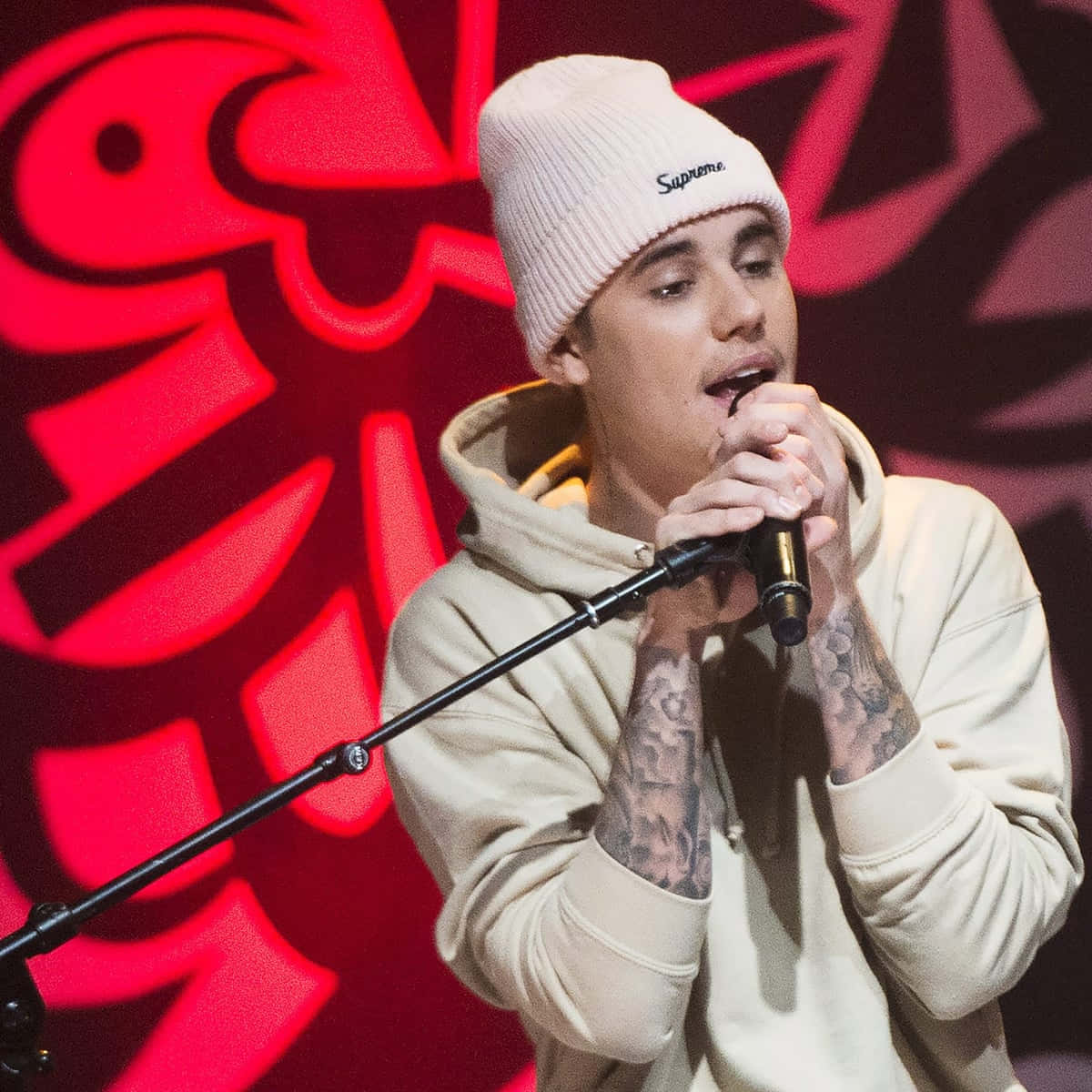 Justin Bieber, 2015, beige hoodie, SD Desktop Wallpaper