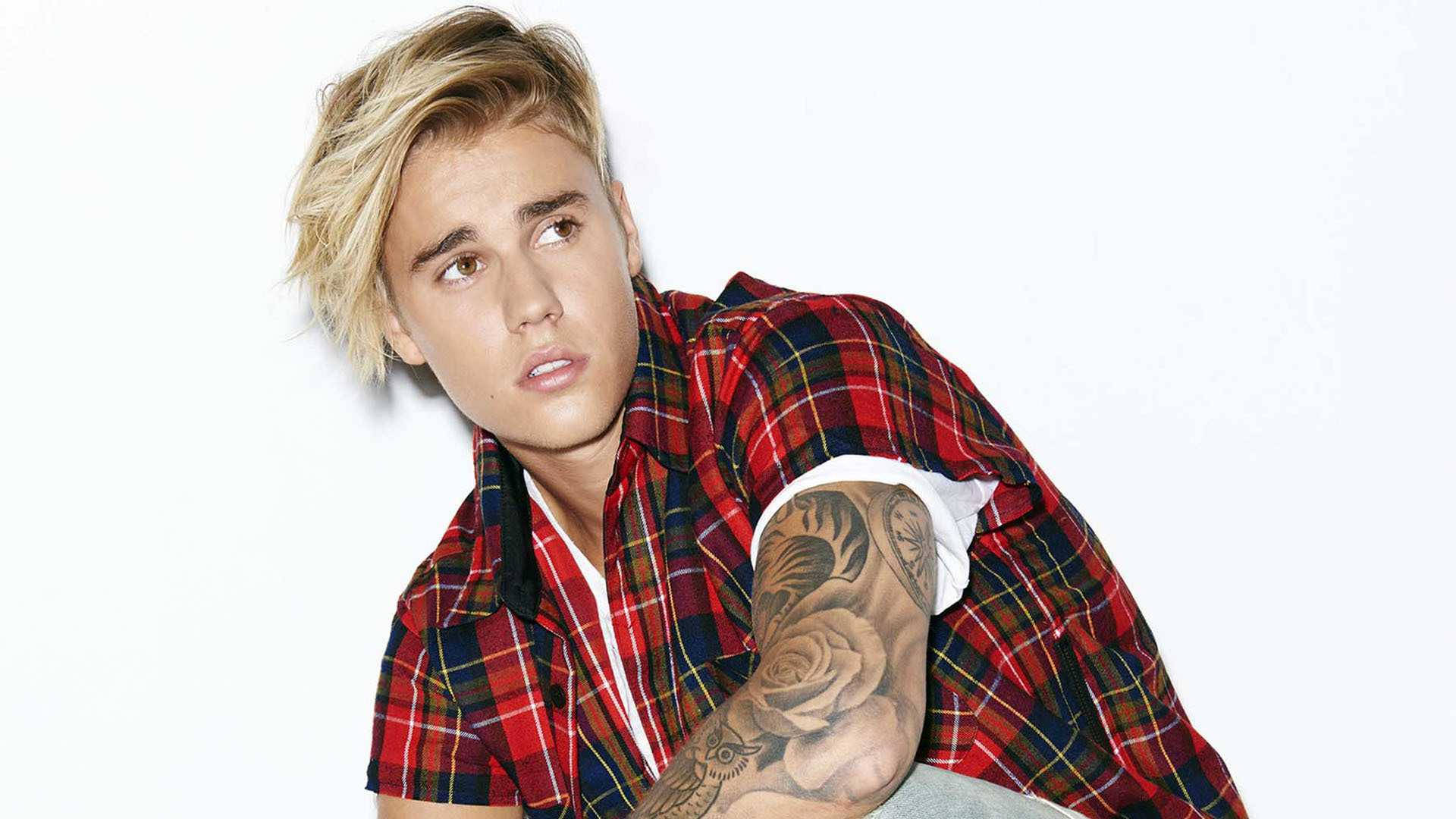 Justin Bieber, red flannel, blonde hair, Full HD Desktop Wallpaper
