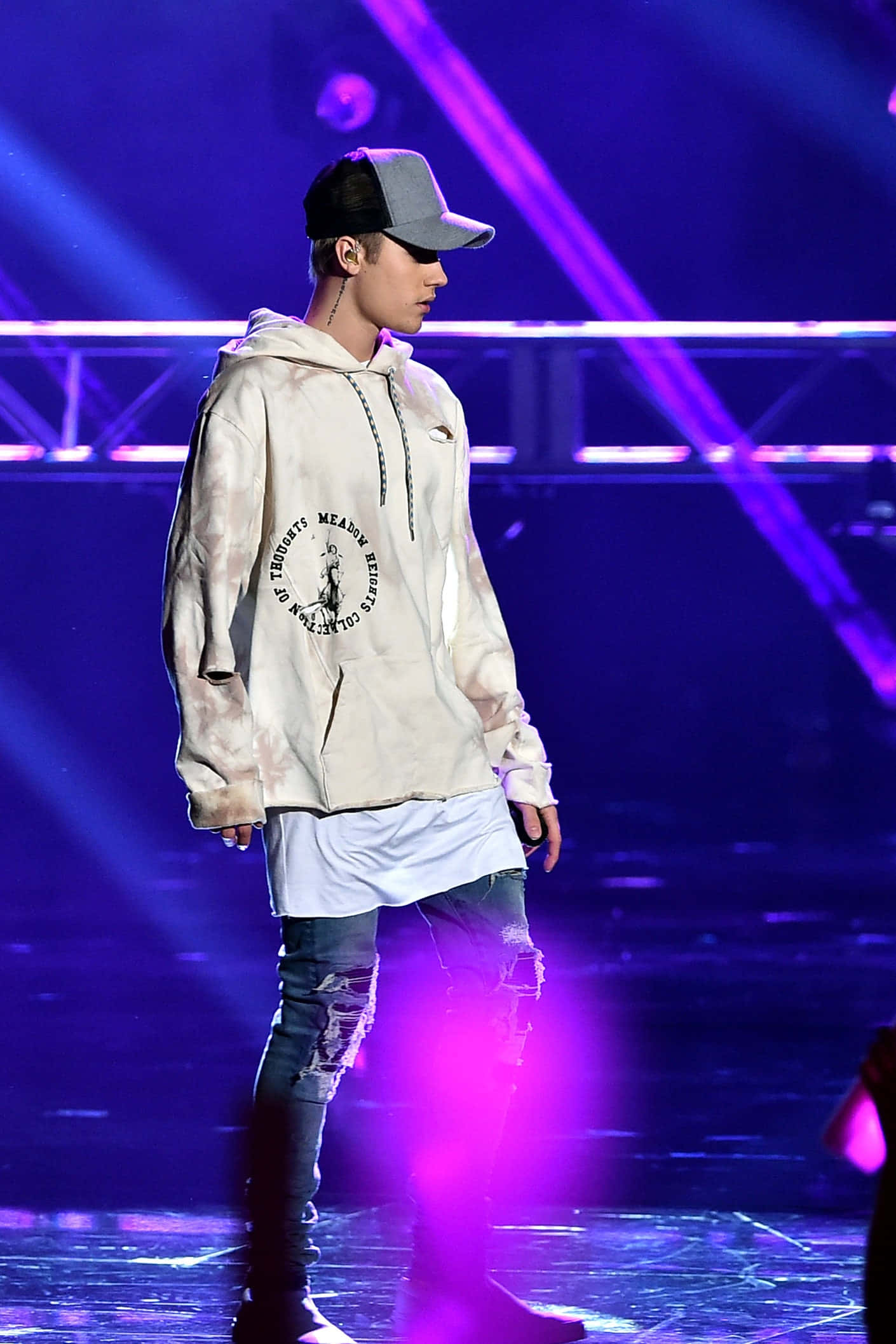 Justin Bieber, tie-dye hoodie, ripped jeans, Full HD Phone Wallpaper