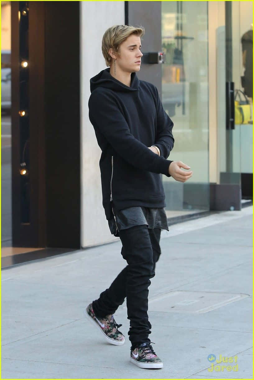 Justin Bieber, 2015, red carpet, SD Phone Wallpaper
