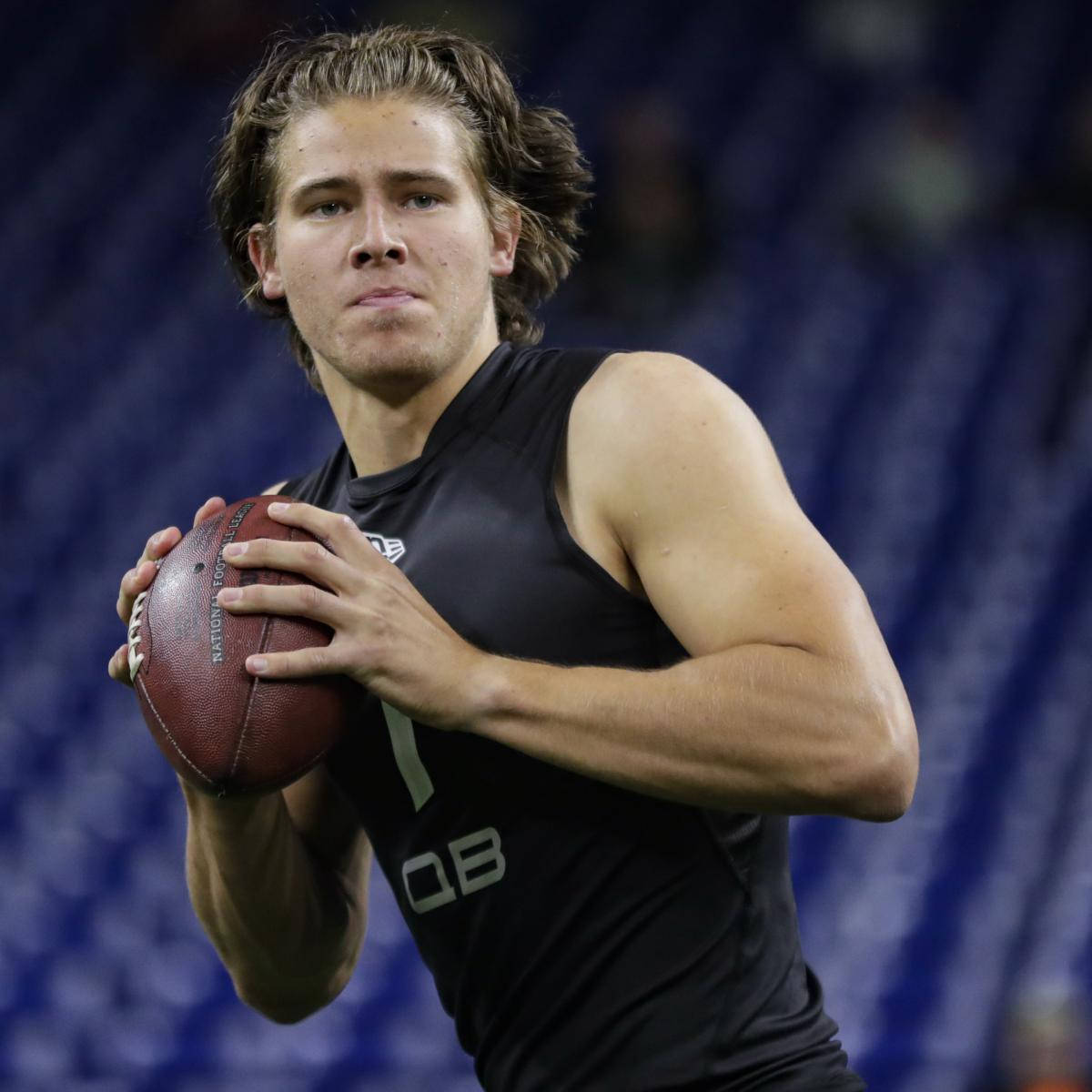 Justin Herbert, football player, black sleeveless jersey, SD Desktop Wallpaper