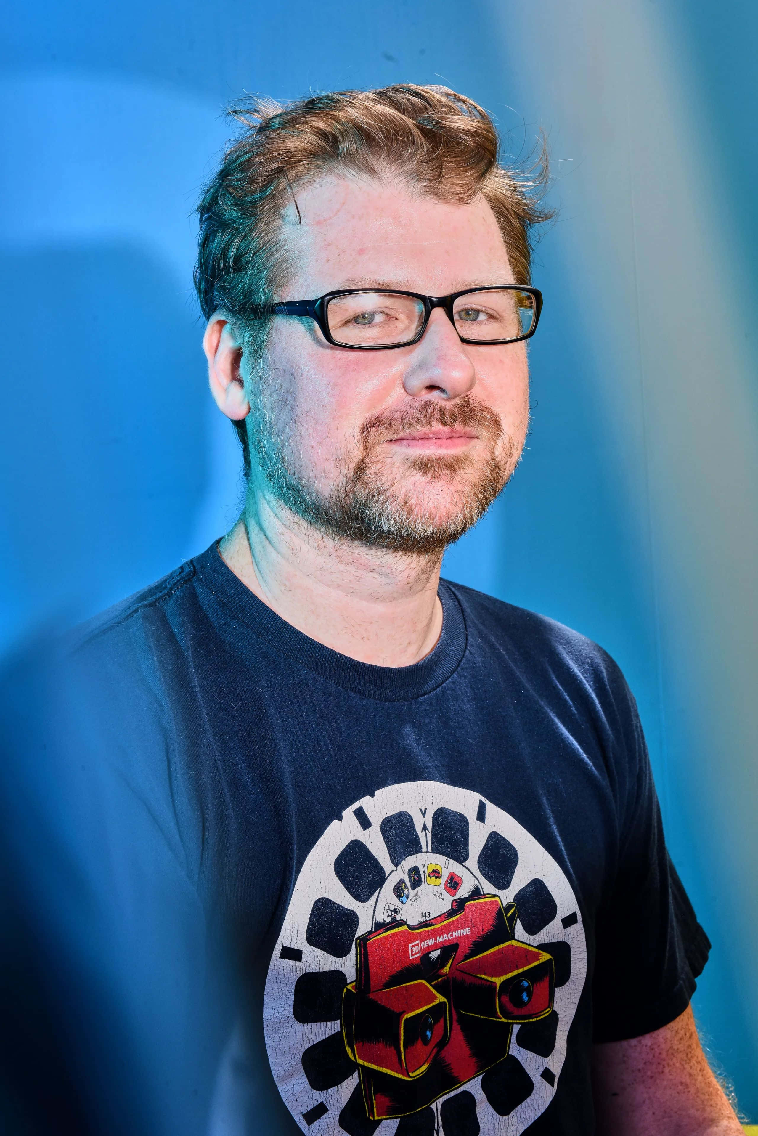 Justin Roiland, glasses, beard, 2K Phone Wallpaper