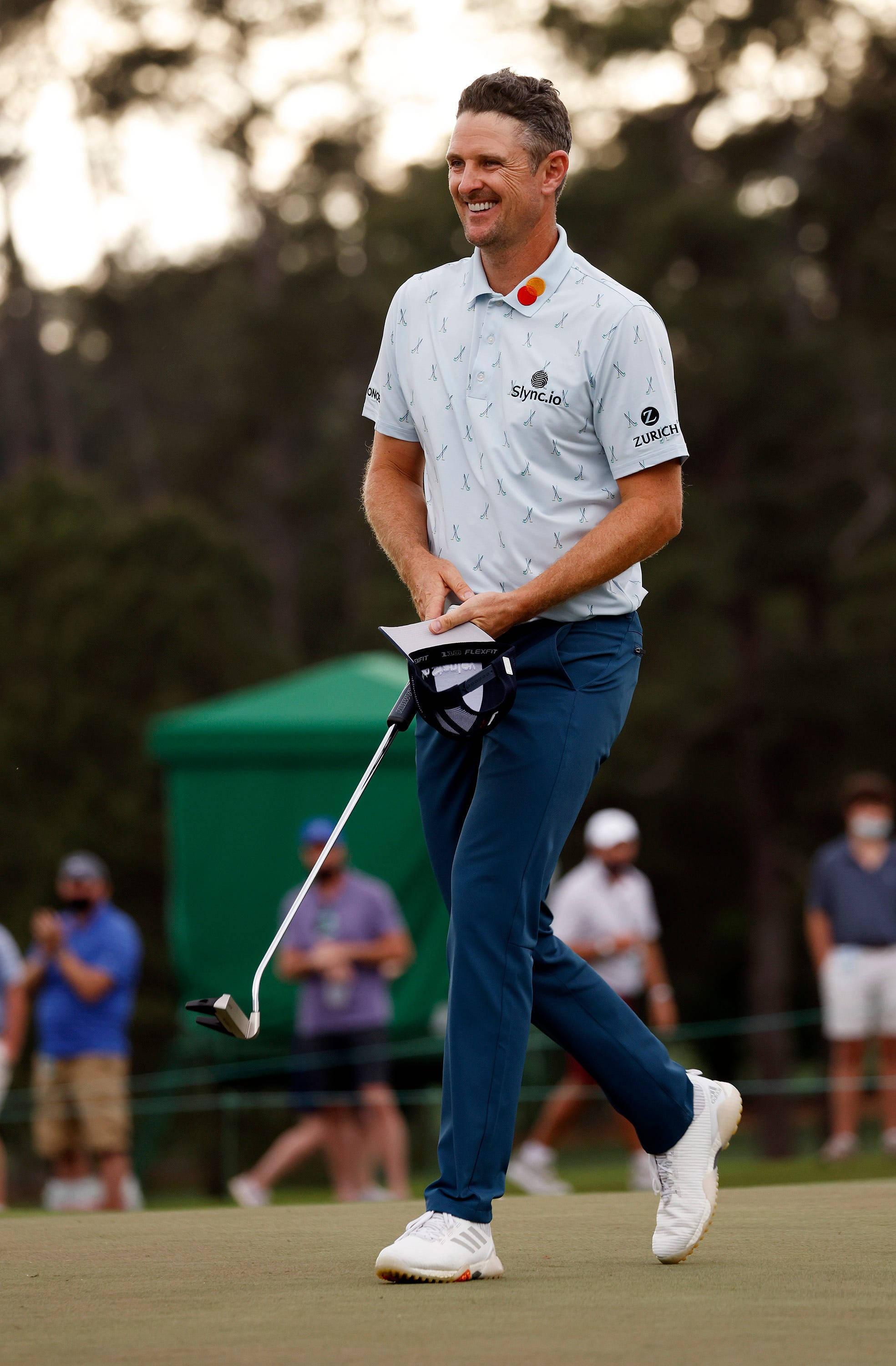 Justin Rose, light blue shirt, blue pants, 2K Phone Wallpaper