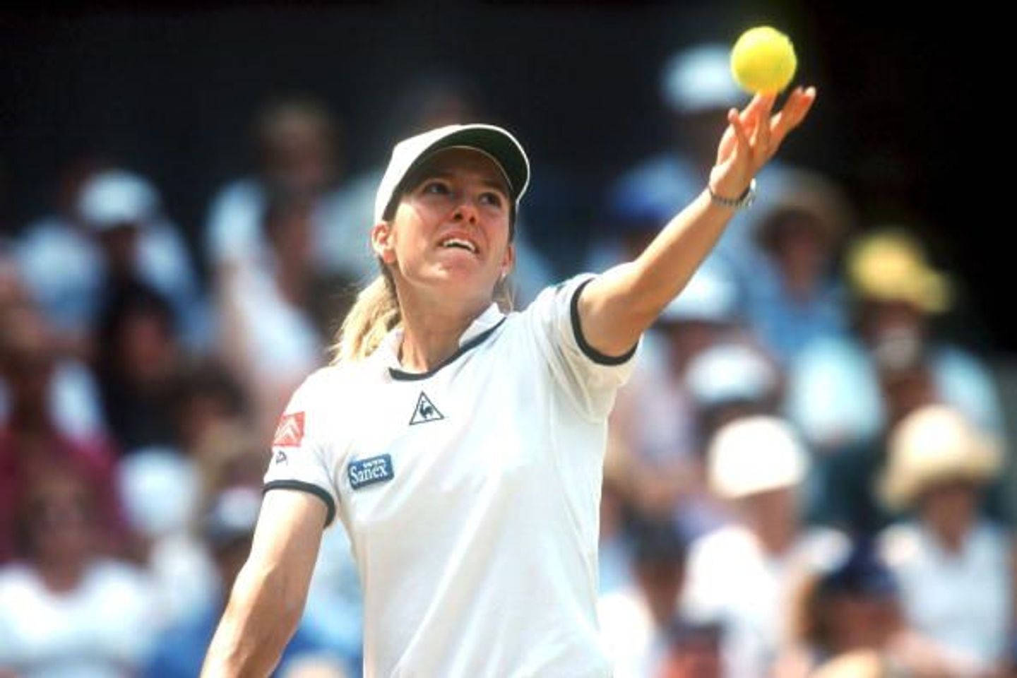 Justine Henin, tennis serve, white gear, HD Desktop Wallpaper