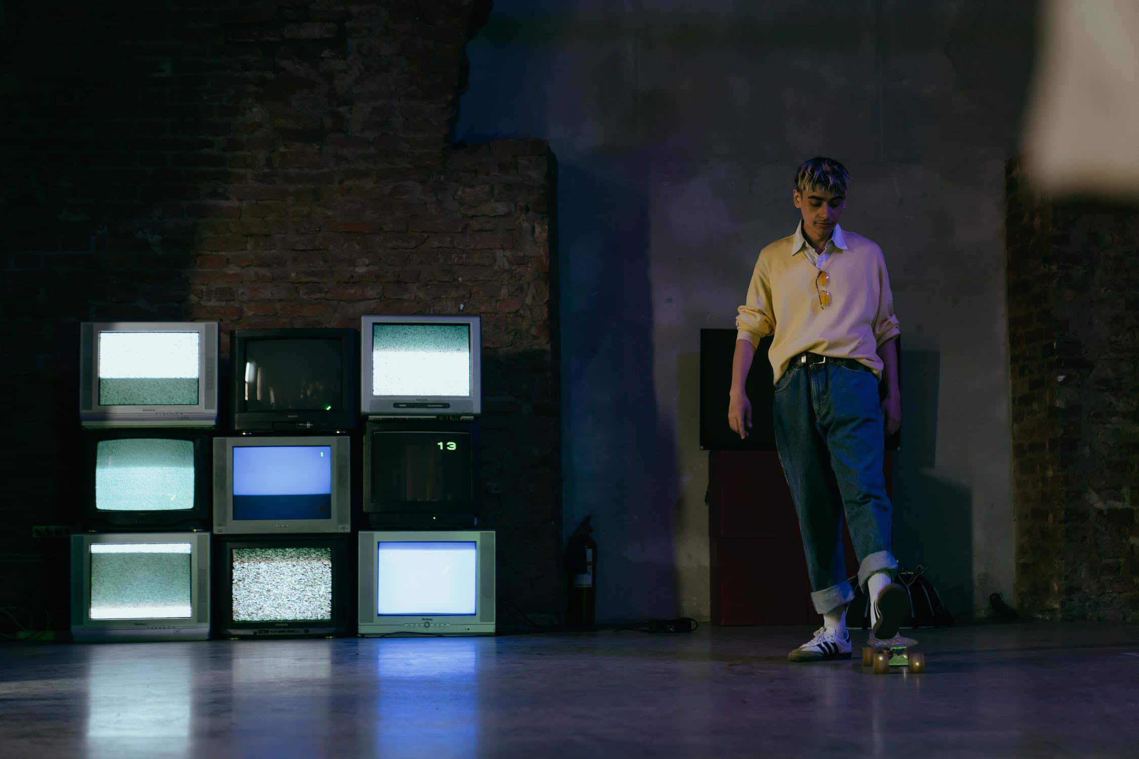 Juvenile, vintage CRT TVs, static, Full HD Desktop Wallpaper
