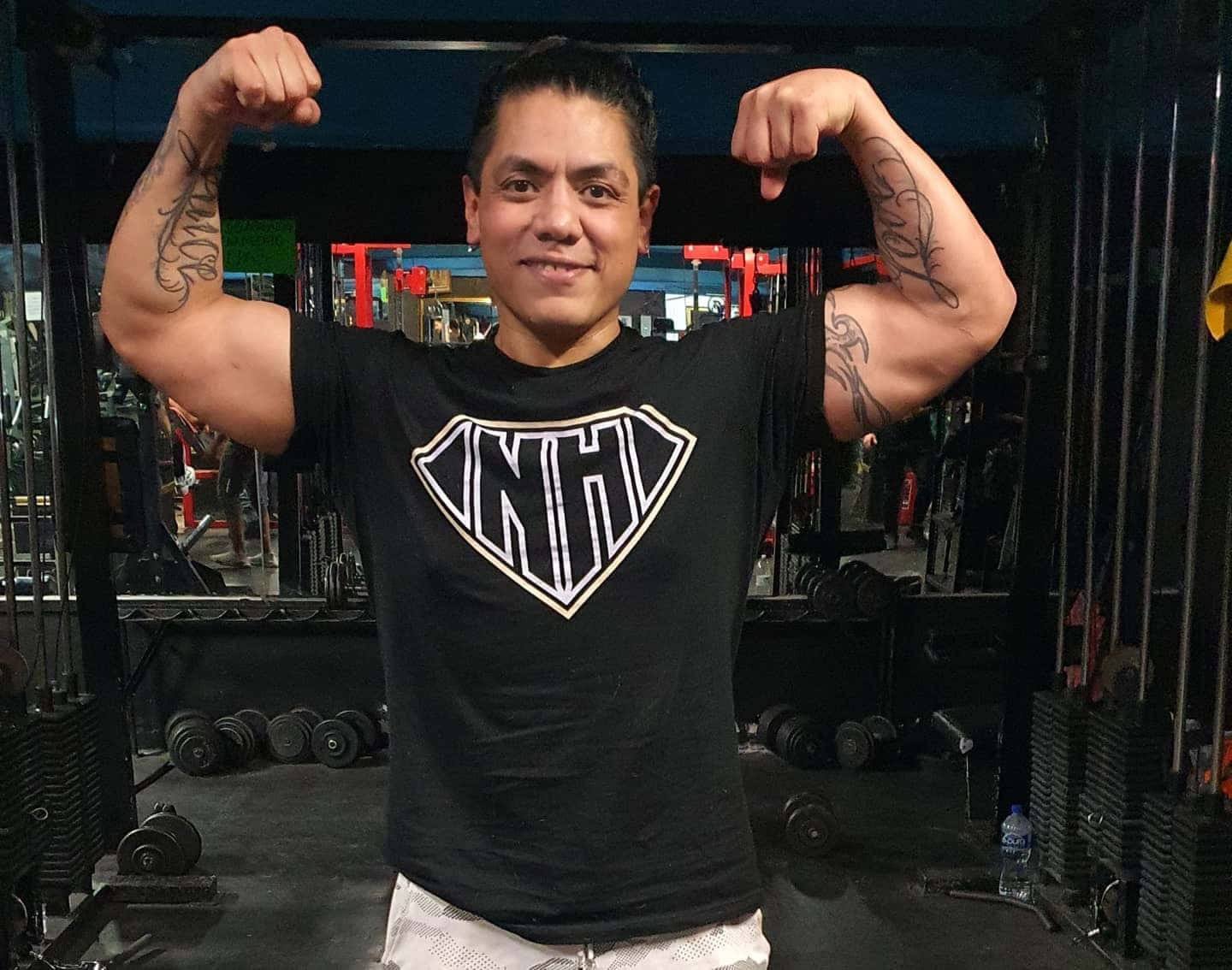 Juventud Guerrera, gym, black tshirt, HD Desktop Wallpaper
