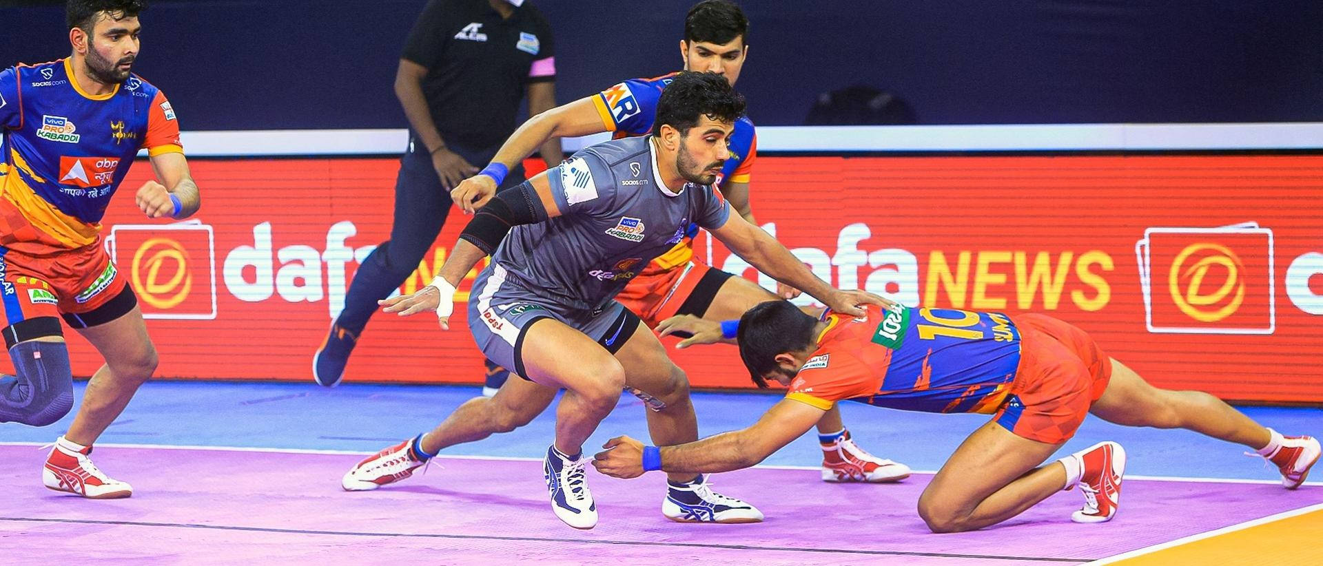 kabaddi raider, vibrant uniforms, purple court, Full HD Desktop Wallpaper