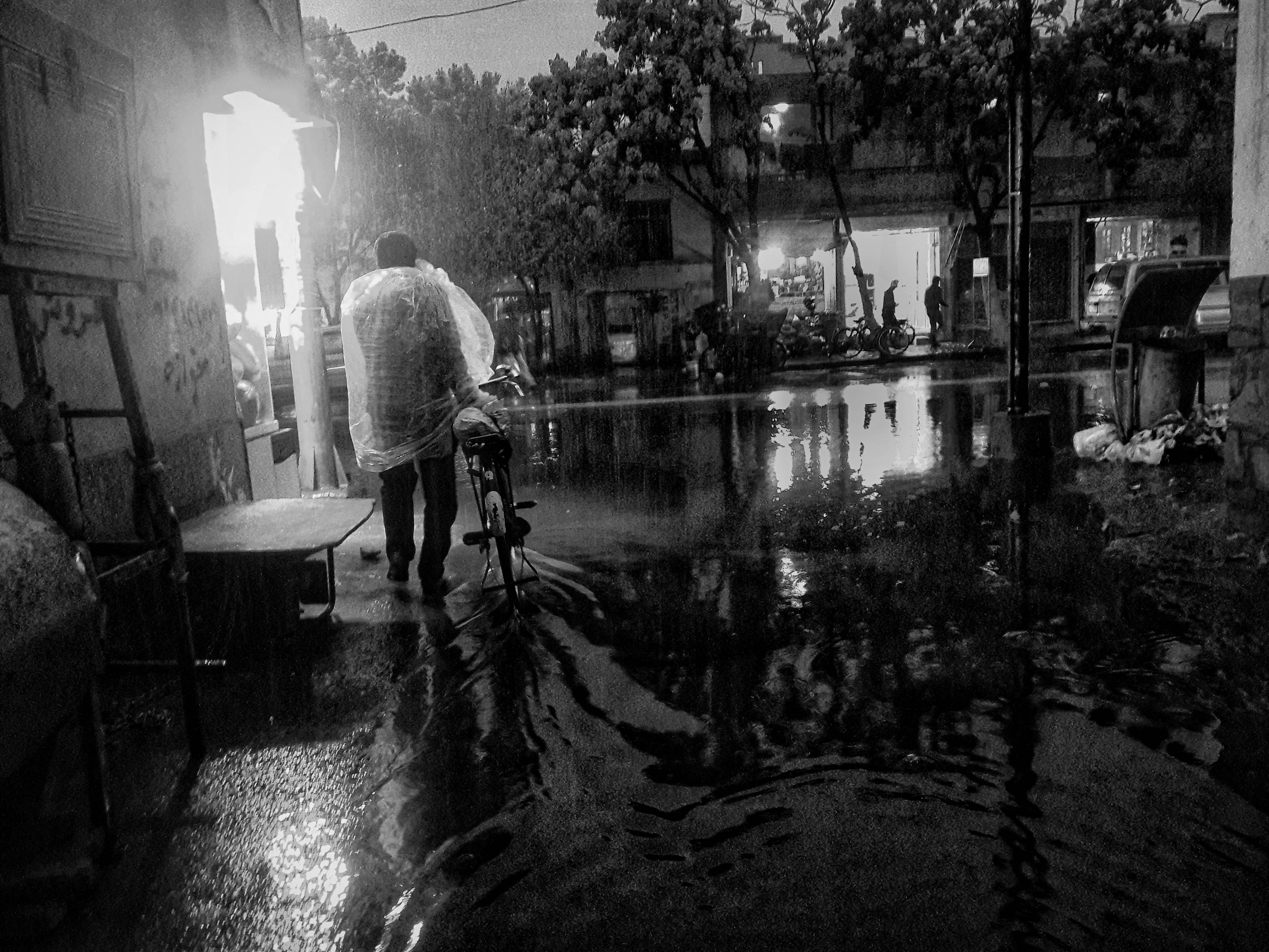Kabul, rainy day, raincoat, 4K Desktop Wallpaper
